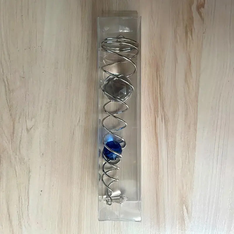 CrystalTwister - Elegantný a žiariaci veterný zvonček