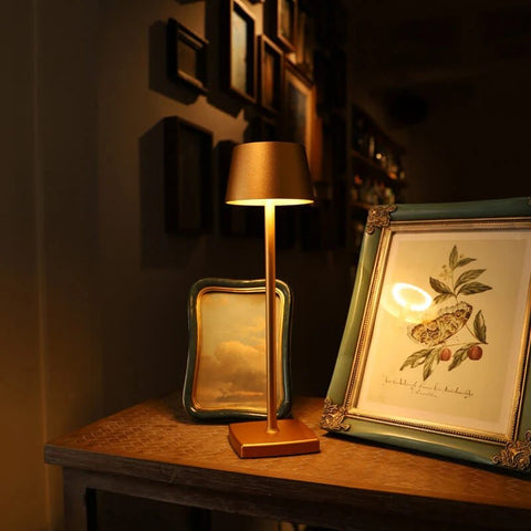 מנורת LED נטענת ללא חוטים: Elegance and freedom of lighting!